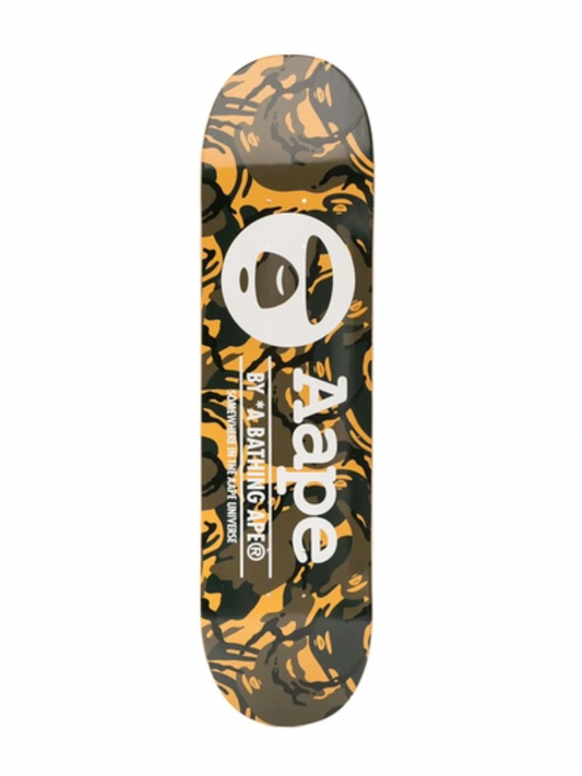 AAPE - A BATHING APE CAMOFLOUGE DECK